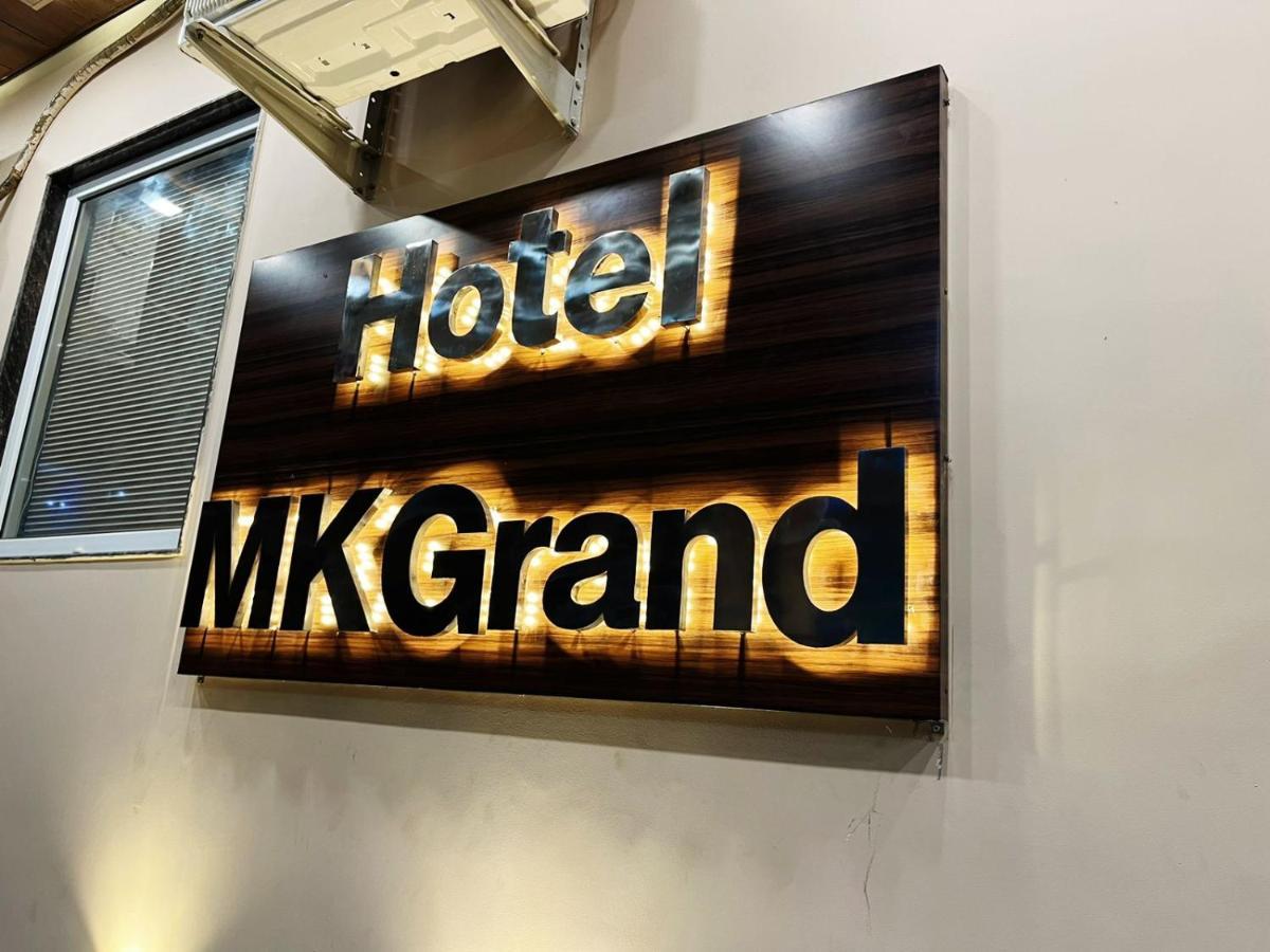 Hotel Mk Grand Varanasi Luaran gambar